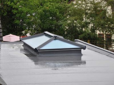 Flat roof installers near me Reading